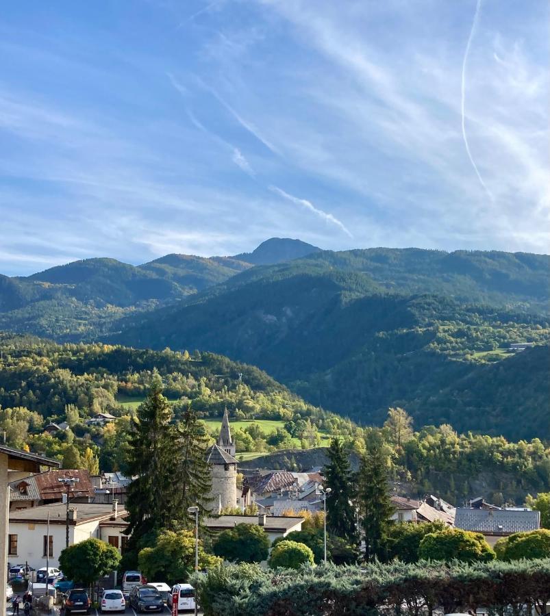 Hotel Le Catinat Fleuri Guillestre Zewnętrze zdjęcie